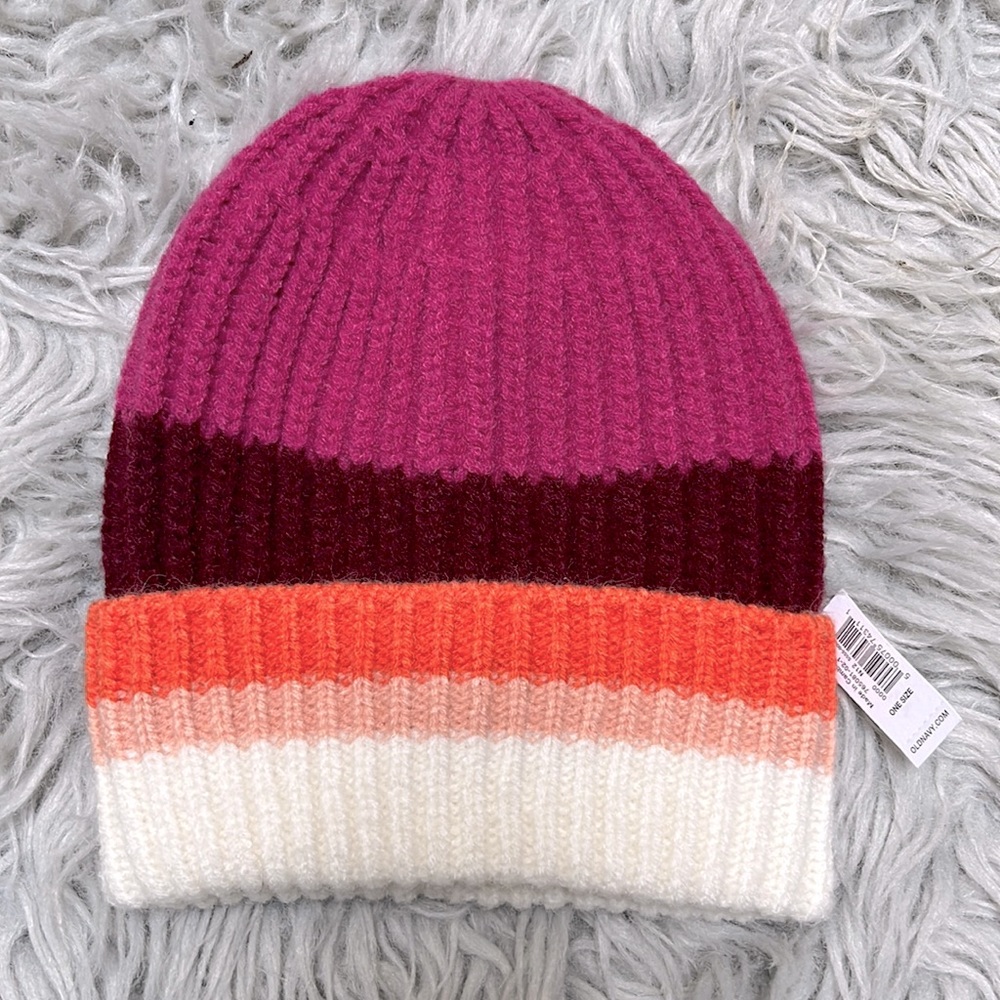 ❎ DONATED ❎  
Adult sized beanie - orange pink burgundy